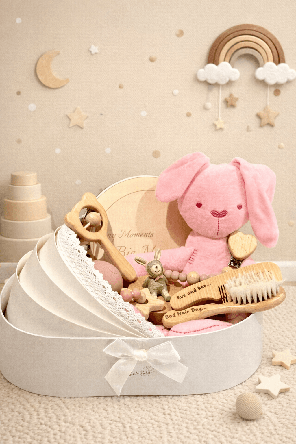 How to Plan the Perfect Baby Shower + Create Your Own Baby Gift Box (Ultimate Guide)