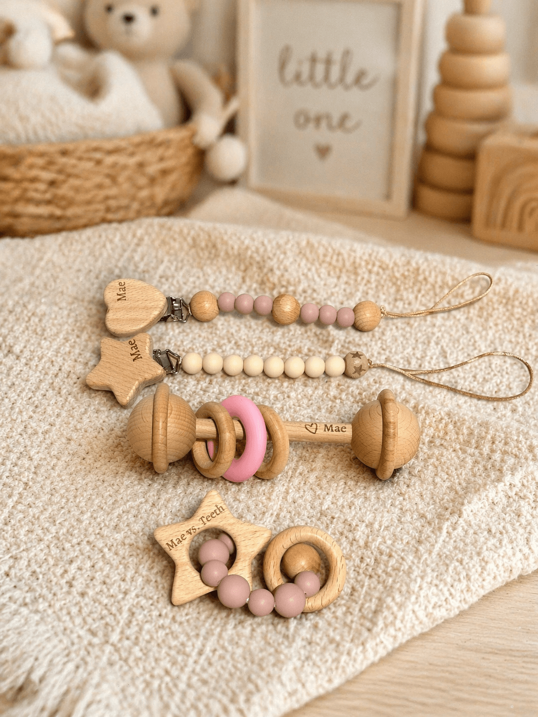 What to Put in a Baby Hamper (Complete UK Guide) + Baby Gift Box & Newborn Gift Ideas